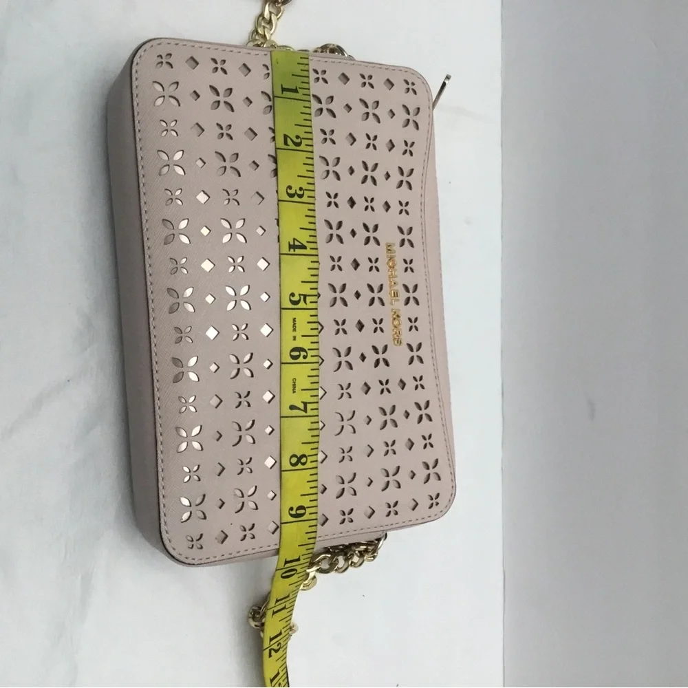 Michael Kors Pink Crossbody Bag with Gold Chain - Picture 14 of 16